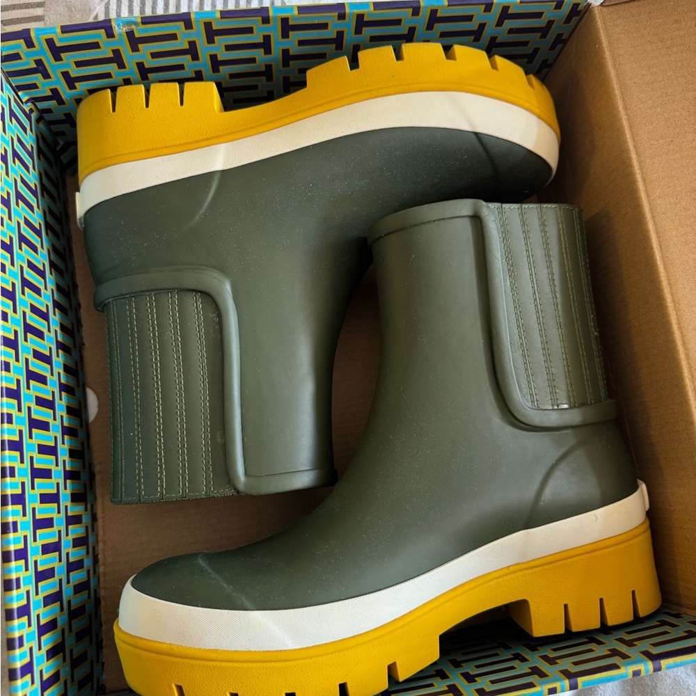 Tory Burch Green and Yellow Winter Rain Boots